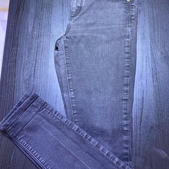 LOFT Skinny Jeans - Picture 2 of 5